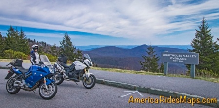Courthouse Valley Overlook