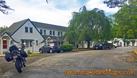 Pine Tavern Lodge