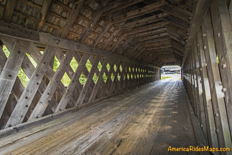 Will Henry Stevens Covered Bridge - the lattice