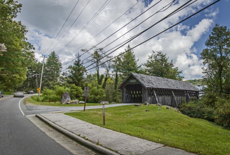 Will Henry Stevens Covered Bridge - from the road