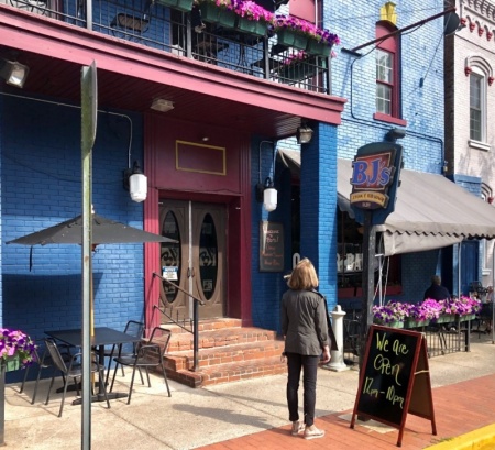 BJ   s M Street Tavern & Oyster House