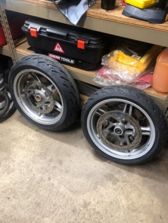 Tires:mounted