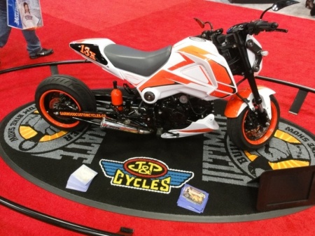 A Stretched Honda Grom Dragster with Nitrous