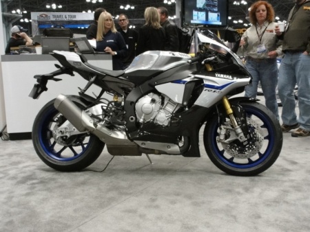Yamaha R1M