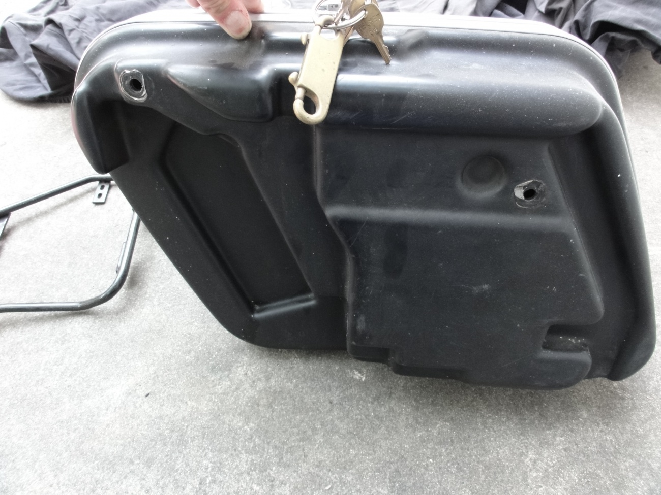 92 FXRS Right Bag Rear