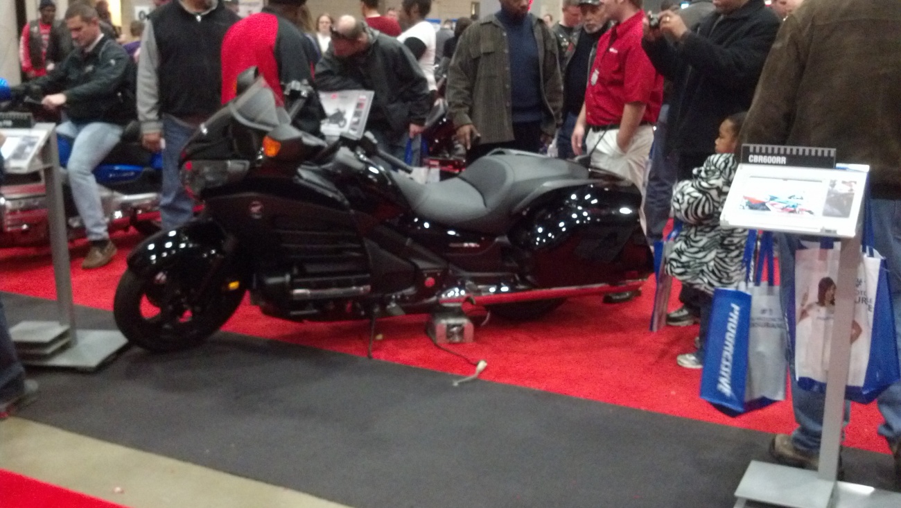 GoldWing F6B - Kickass in a weird sort of way