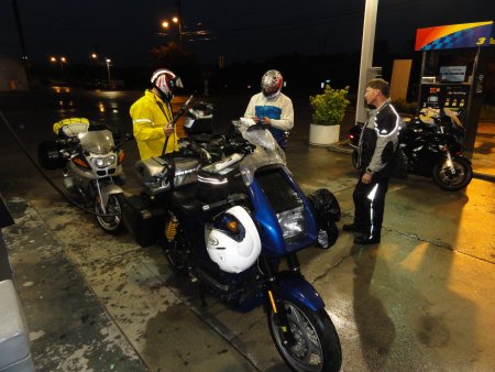 7_gasstop.JPG