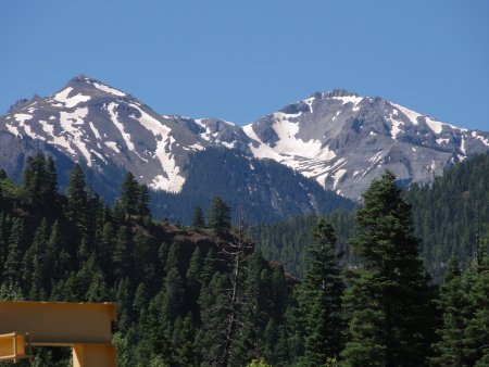 3_mountain.jpeg