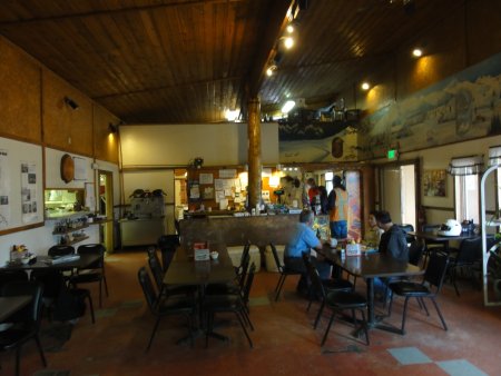 5_cafe.jpeg