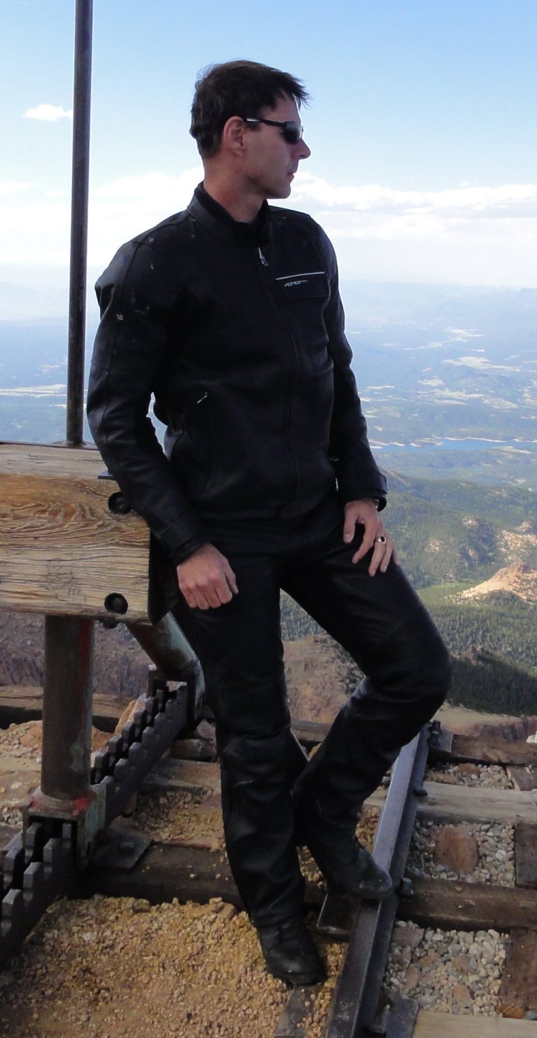 24_pikespeak.jpeg