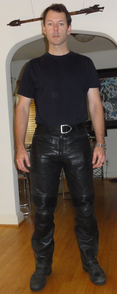 2_pants.jpeg