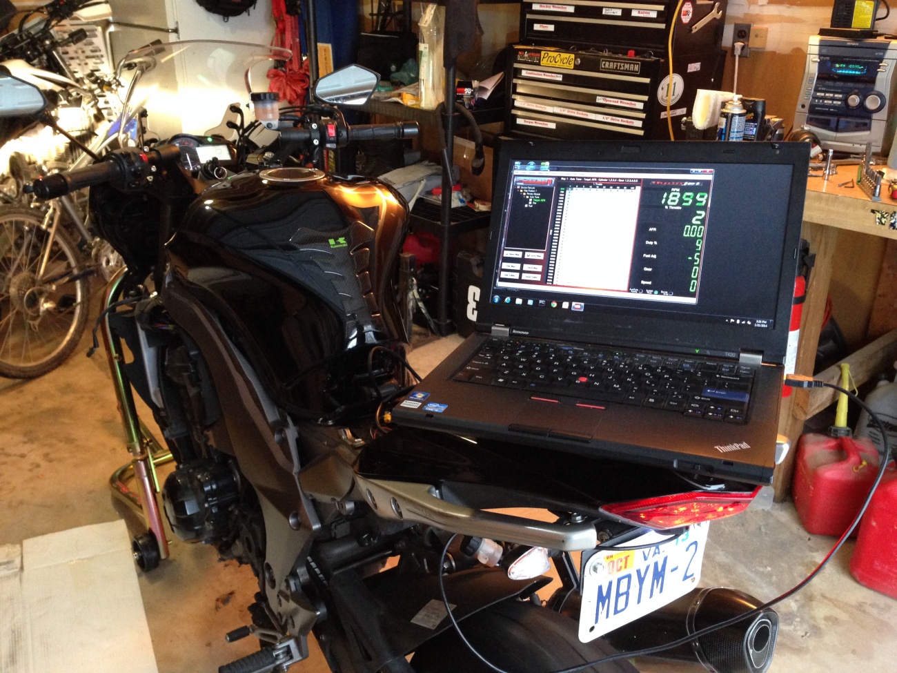 Laptop mechanics